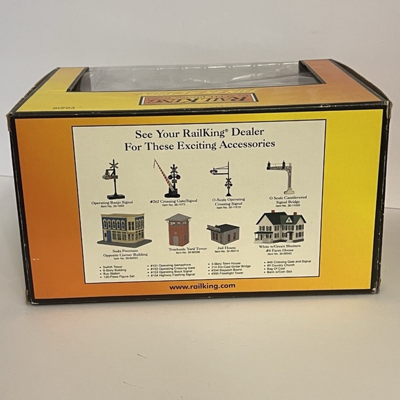 MTH RailKing O Gauge 30-90037 Elk River Logging Co. Logging Camp Bunk House - Picture 4 of 6